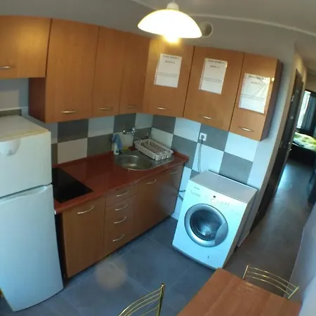 Accommodatie bij particulieren 2120 Przyjazni 4 - Tanie - Samodzielne Zameldowanie - Self Check In *