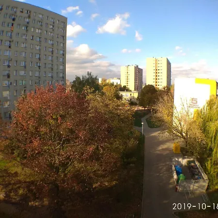 2120 Przyjazni 4 - Tanie - Samodzielne Zameldowanie - Self Check In Accommodatie bij particulieren