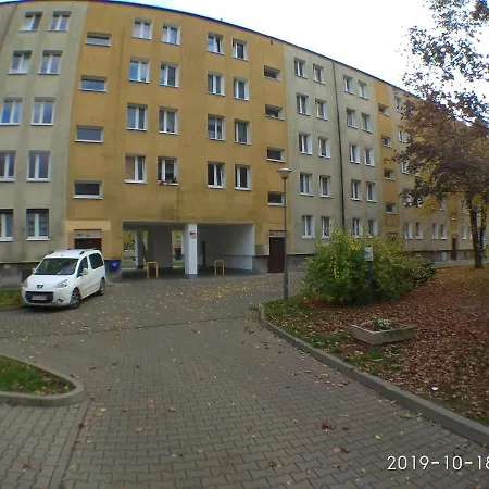 2120 Przyjazni 4 - Tanie - Samodzielne Zameldowanie - Self Check In Познань