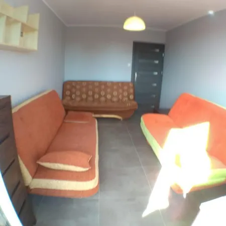 2120 Przyjazni 4 - Tanie - Samodzielne Zameldowanie - Self Check In Проживання в сім'ї *