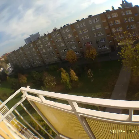 2120 Przyjazni 4 - Tanie - Samodzielne Zameldowanie - Self Check In Accommodatie bij particulieren *