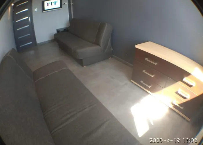 2120 Przyjazni 4 - Tanie - Samodzielne Zameldowanie - Self Check In Homestay