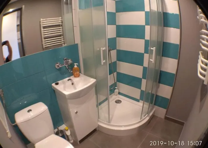 2120 Przyjazni 4 - Tanie - Samodzielne Zameldowanie - Self Check In Homestay Poznan