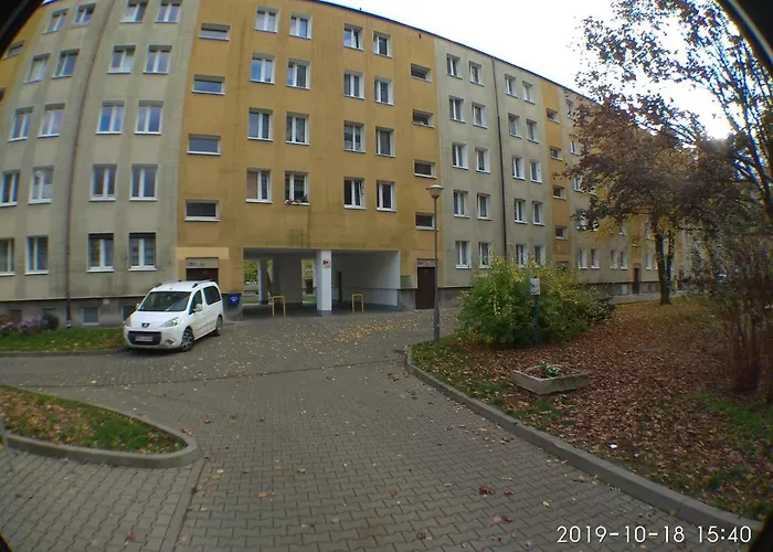 2120 Przyjazni 4 - Tanie - Samodzielne Zameldowanie - Self Check In Poznan