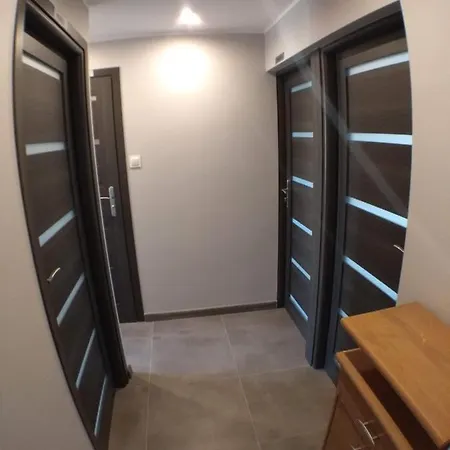 2120 Przyjazni 4 - Tanie - Samodzielne Zameldowanie - Self Check In Poznan