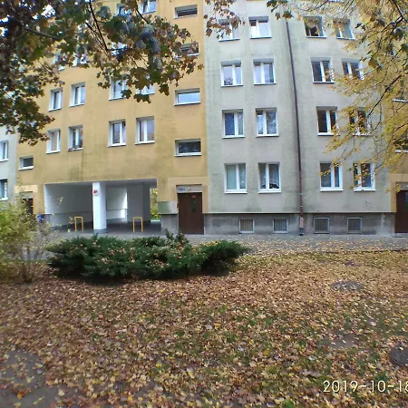 Alloggio in famiglia 2120 Przyjazni 4 - Tanie - Samodzielne Zameldowanie - Self Check In Poznań